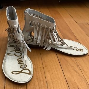Sam Edelman fringe sandals. Cream. 7.5